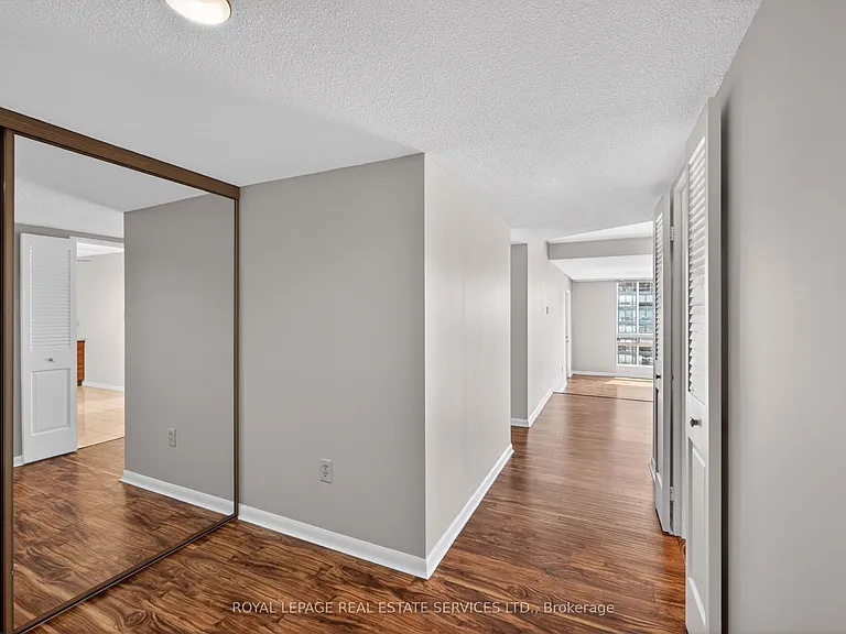 2185 Marine Dr #505 — Photo 8