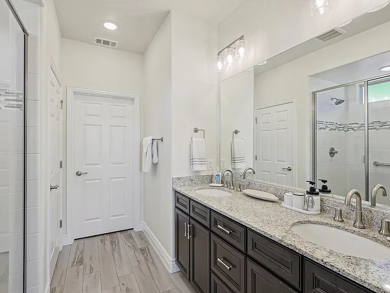 9629 Windwood Ln — Photo 15