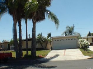 9812 Clearbrook Ln, Anaheim, CA 92804