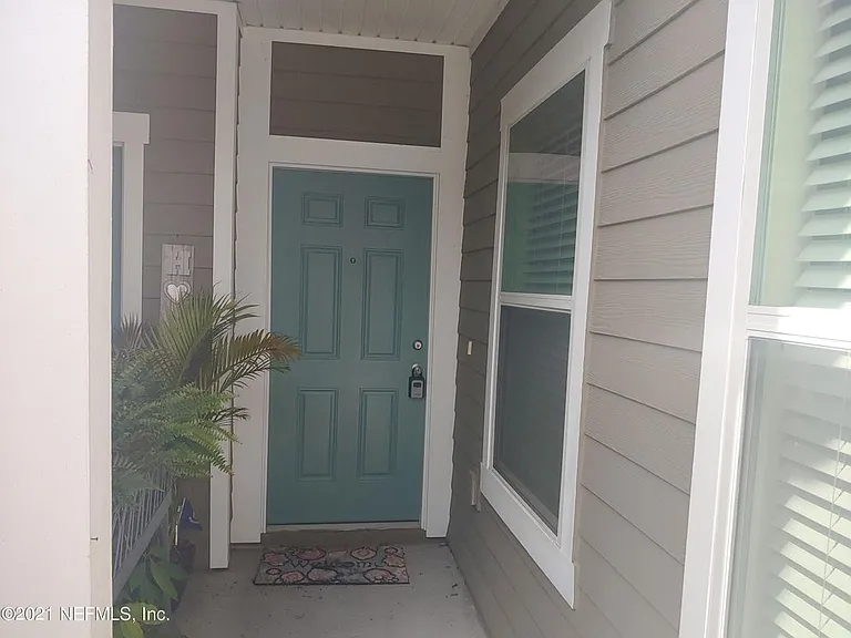 340 Servia Dr — Photo 17