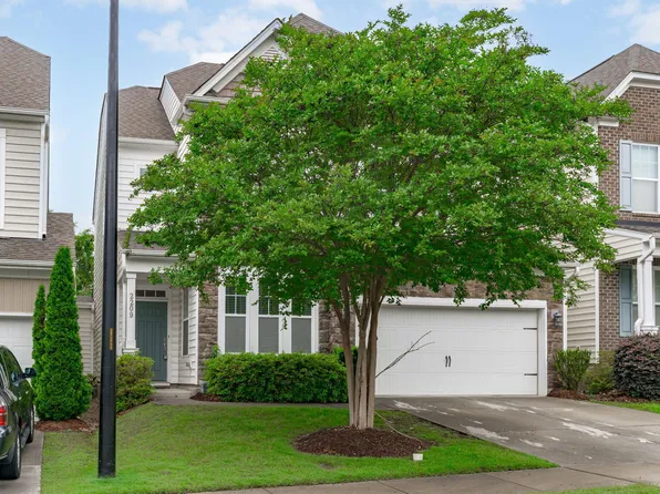 2209 Rocky Bay Ct, Cary, NC 27519