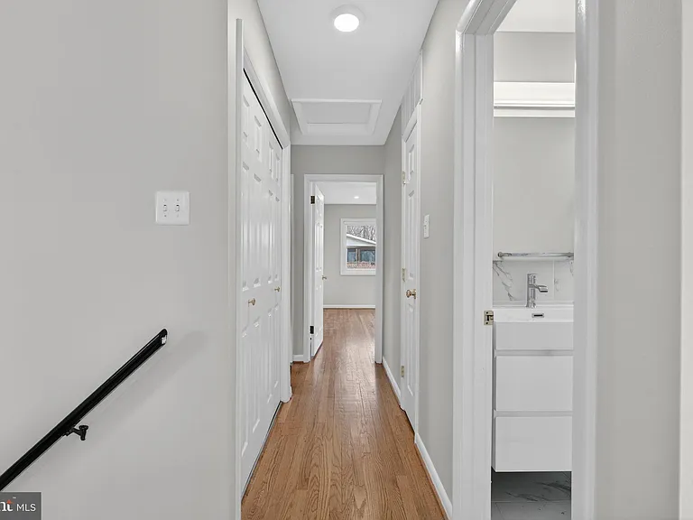 7507 Murillo St — Photo 27