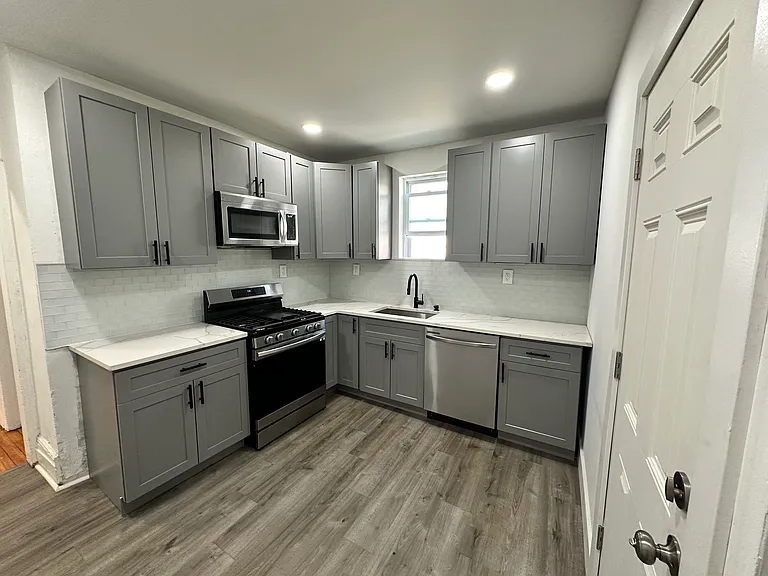 241 N 11th St #2 — Photo 2