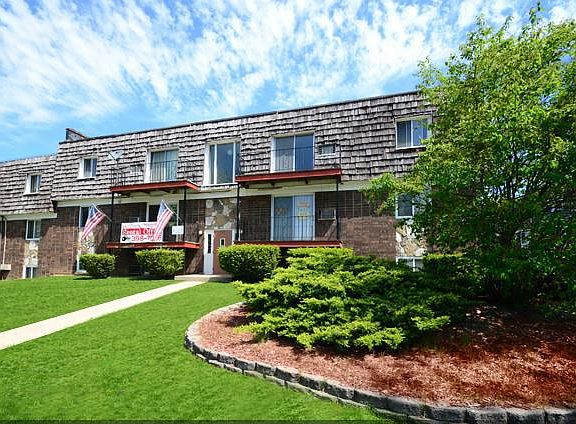2nd image of 4205 Florida Dr APT 205
