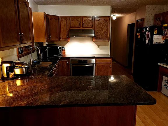5th image of 58 Irene Dr
