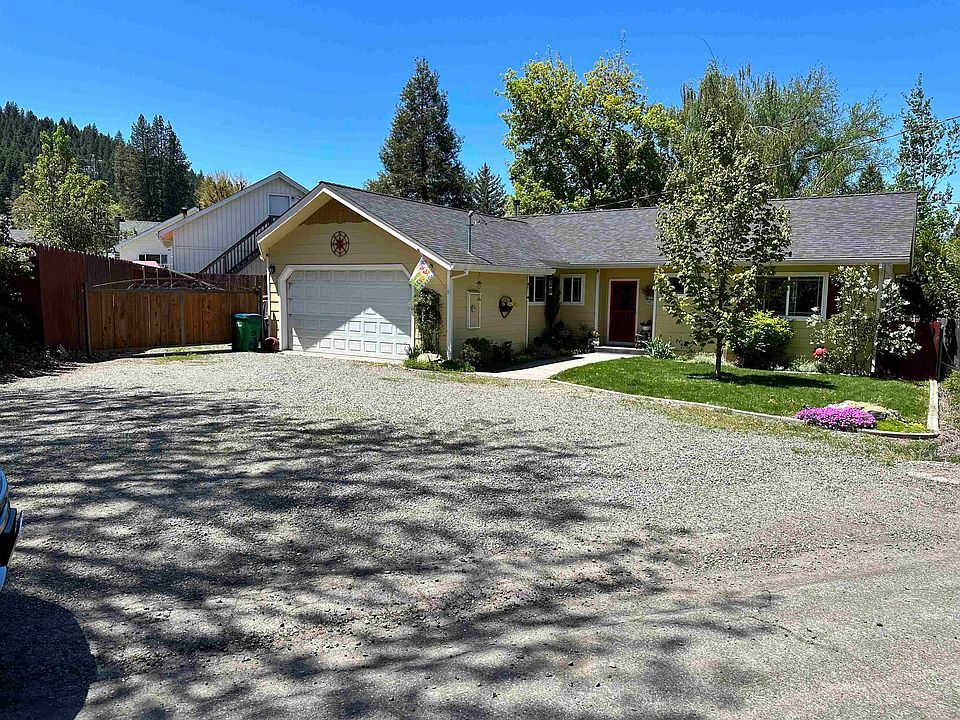 1st image of 484 Alder Ct