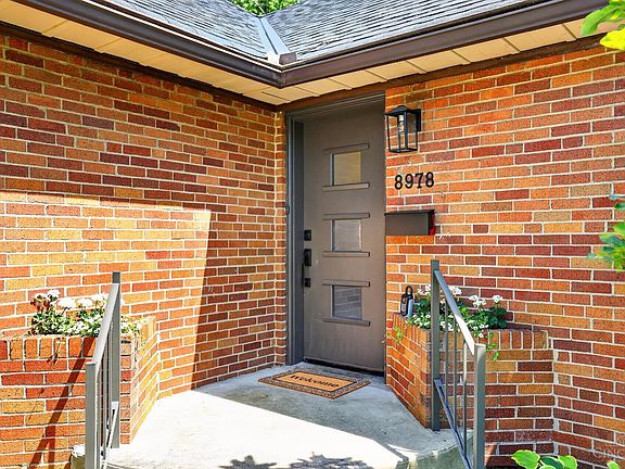 2nd image of 8978 Blossom Dr