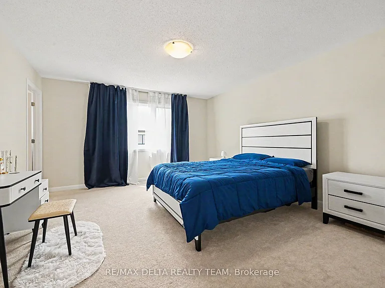 505 Convenire Row — Photo 12