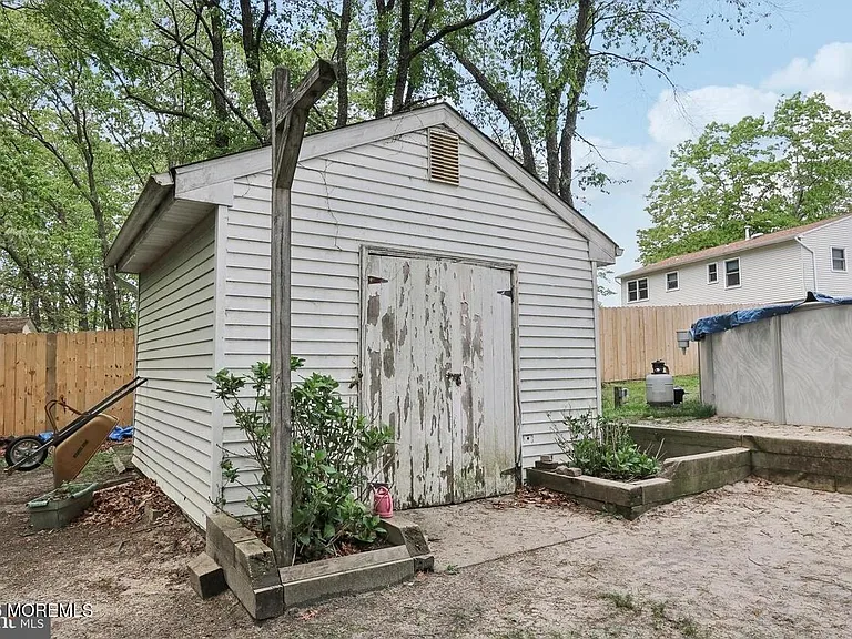 14 Virginia Dr — Photo 26