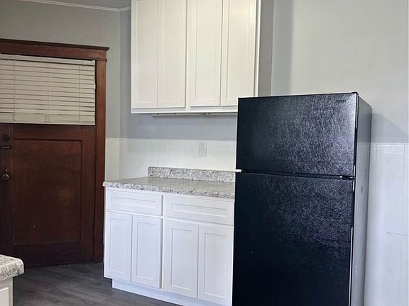 3rd image of 5934 Arendes Dr Floor 2