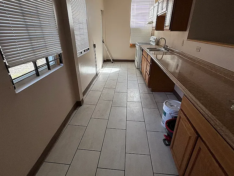 739 Hill Ave #1 — Photo 9