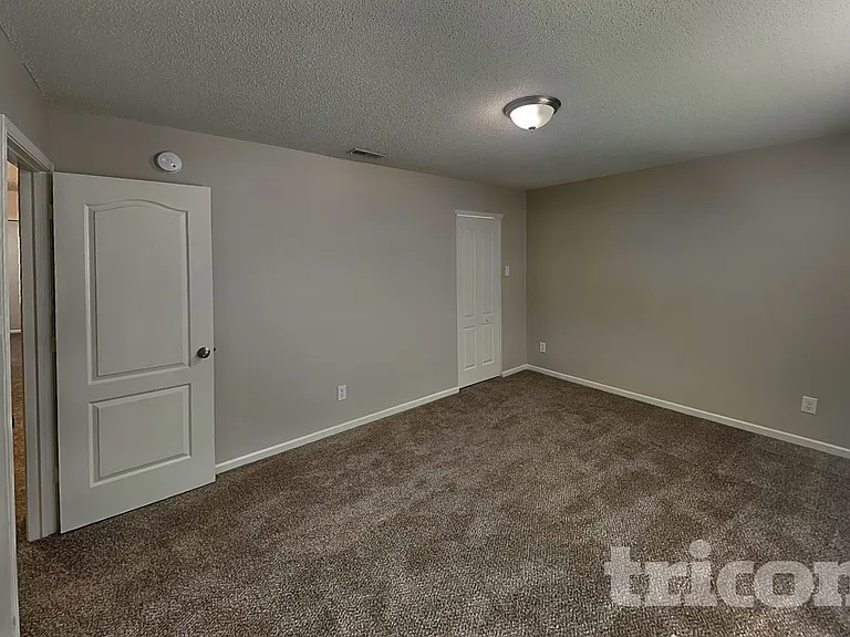 6238 Monteo Ln — Photo 12