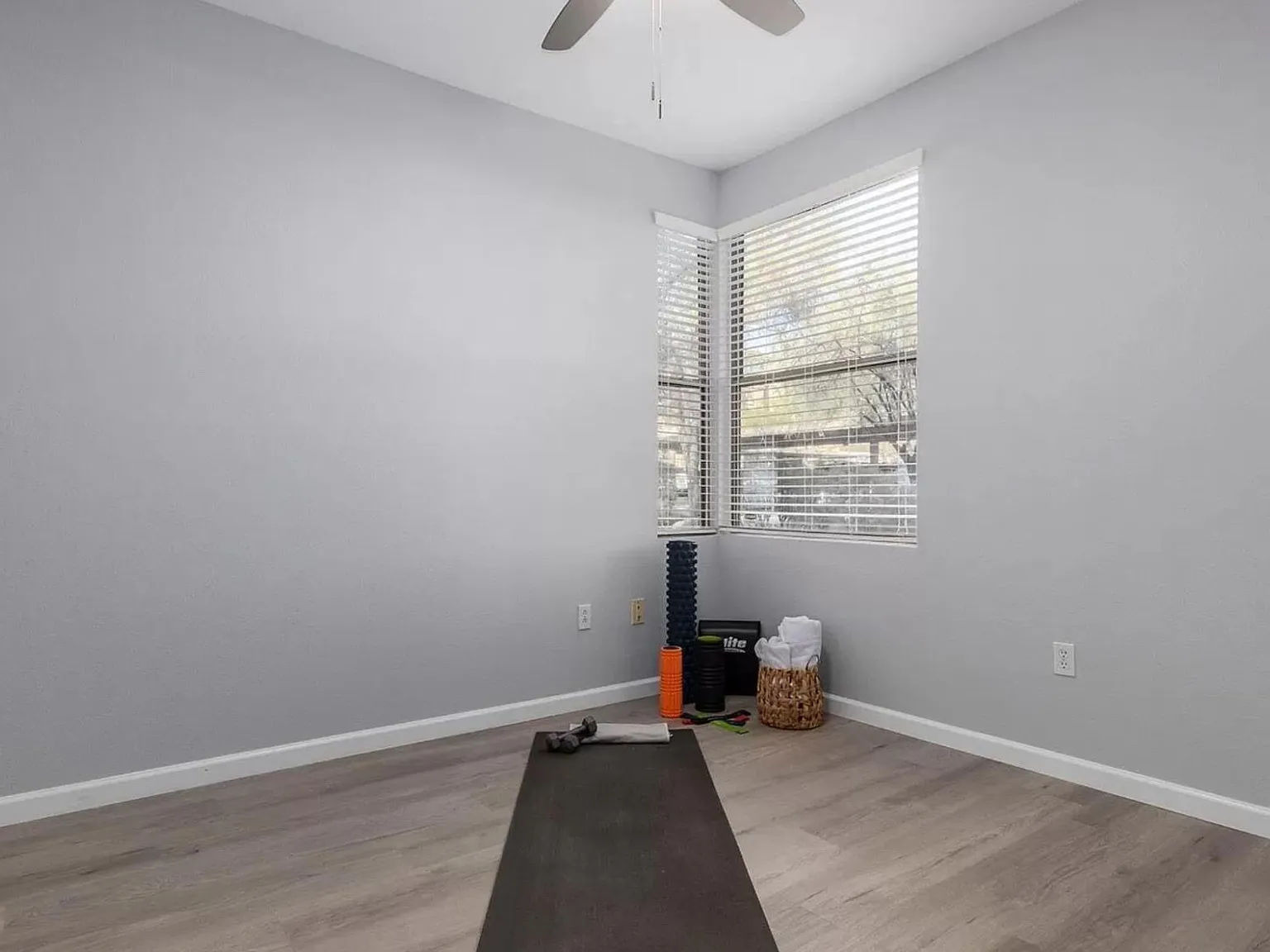 3 bed, 1326 sqft, $2,800 — Photo 2