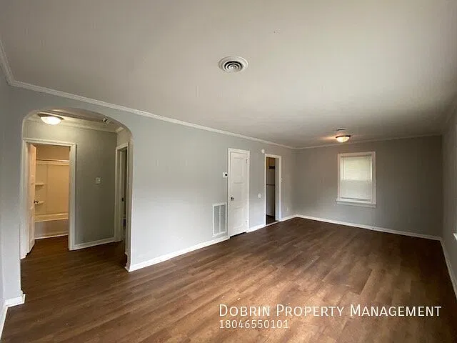 3 bed, 978 sqft, $1,750 — Photo 2