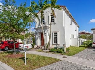 17088 SW 90th Way, Miami, FL 33196