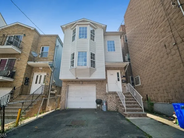 235 4Th St, Newark City, NJ 07107