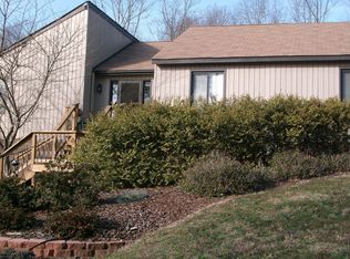 3900 Woodfox Dr, Charlotte, NC 28277