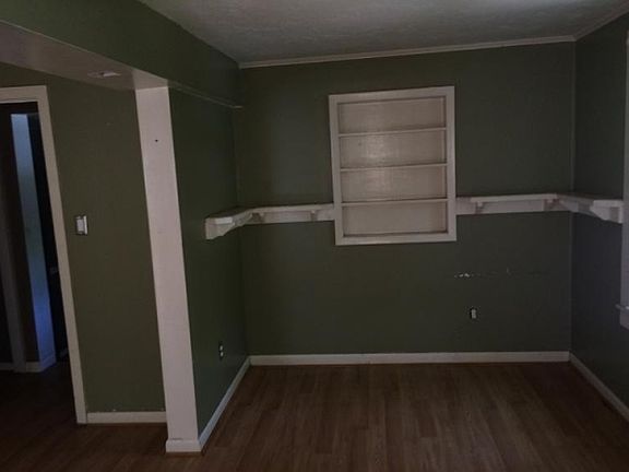 4th image of 820 Ohio Ave