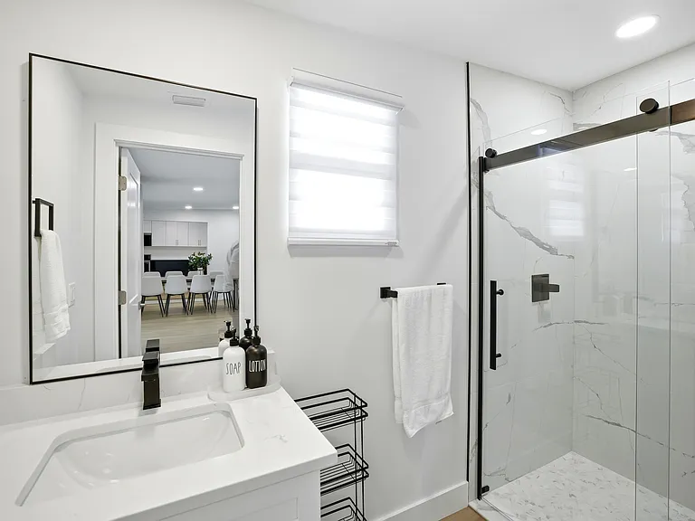 1530 Mackintosh Blvd — Photo 43