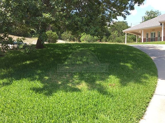 2nd image of 808 Danny Cir