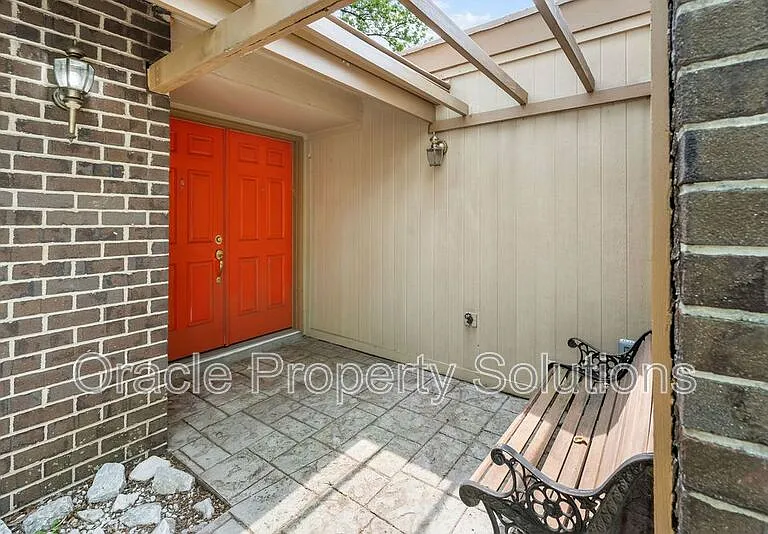 5360 Red Lake Ct — Photo 4