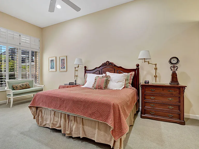 8671 Falcon Green Dr — Photo 11