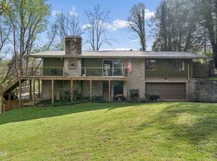 1823 Woodhaven Dr, Elizabethton, TN 37643