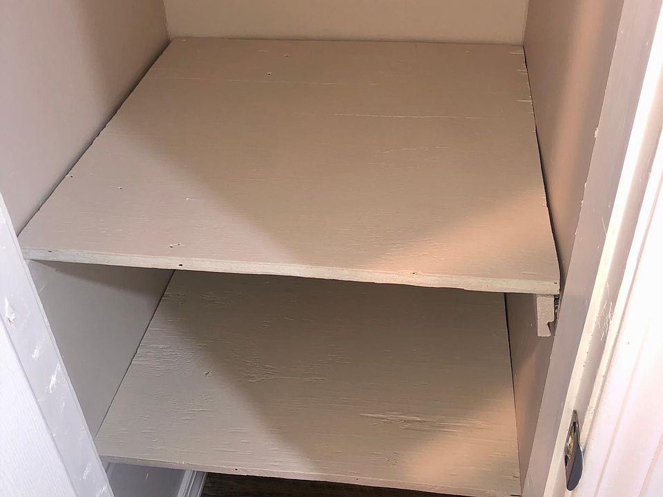 1st image of 20 Bodwell St #3