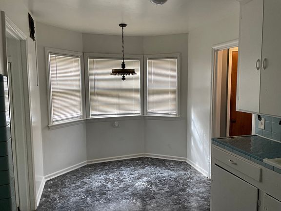 4th image of 5744 Kensington Ave