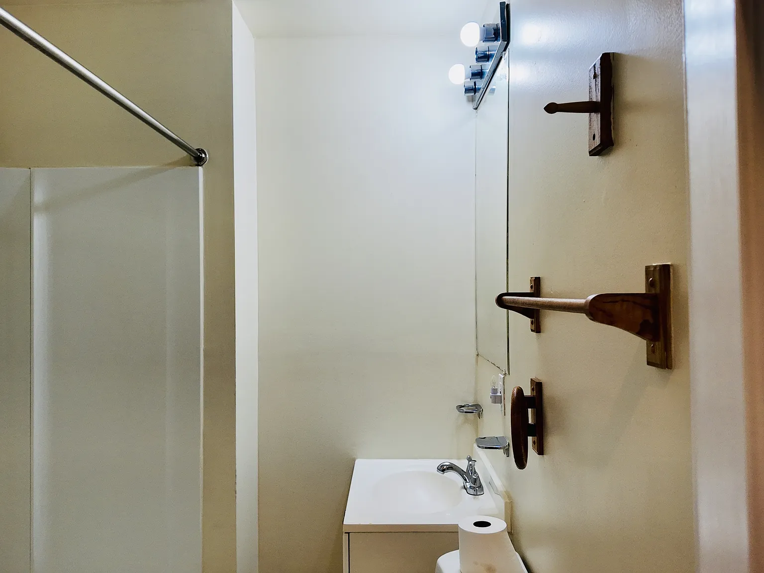 1206 Arlington Street - 1 — Photo 3