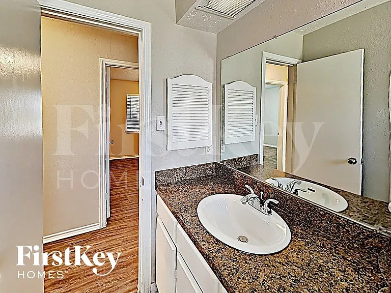 6803 Stiller Dr — Photo 13
