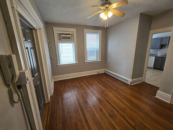 2nd image of 6716 Thomas Blvd #1