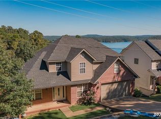34 Riviera Dr, Rogers, AR 72756