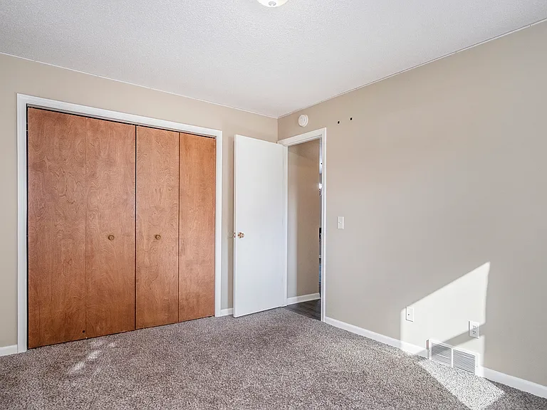 6679 Pleasantview St NE — Photo 13