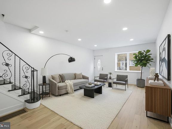 3rd image of 1022 McKean St