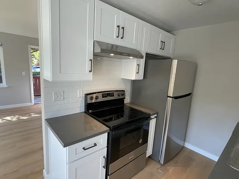 6402 14th Ave NW #3 — Photo 3