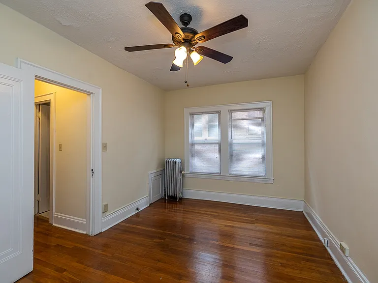 Mapleview Apartments — Photo 23