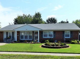 2401 Reigh Count Dr, Owensboro, KY 42301