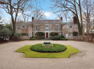 8 Fort Hill Dr, Lloyd Harbor, NY 11743