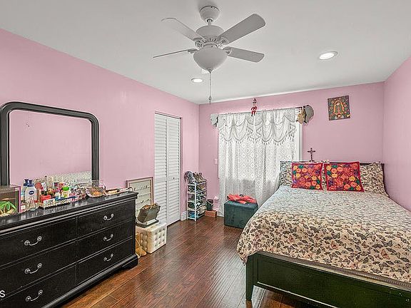 5th image of 3223 Merced Pl