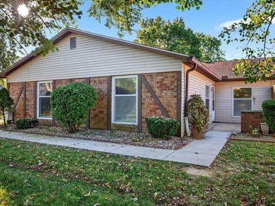 1157 E Commons Dr, Bloomington, IN, 47401