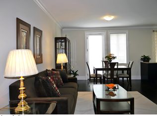 66-41 69th St 2a, Middle Village, NY 11379