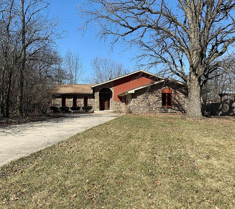 1st image of 21 Wildwood Dr