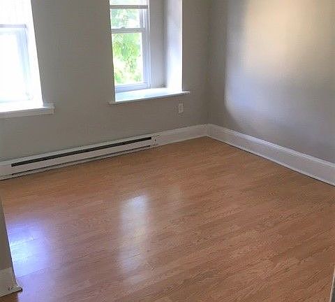 5th image of 1705 W Erie Ave APT 5