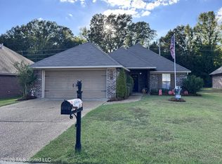 958 Clubhouse Dr, Pearl, MS 39208