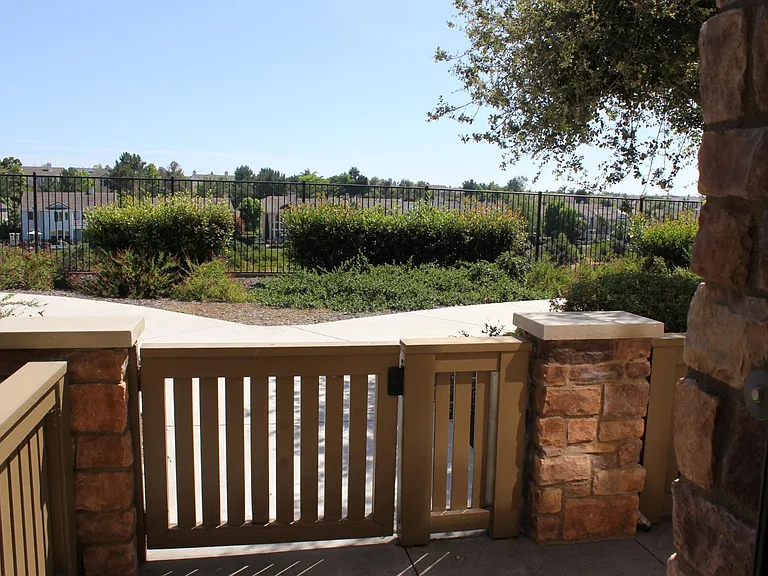 10631 Canyon Grv #15 — Photo 3