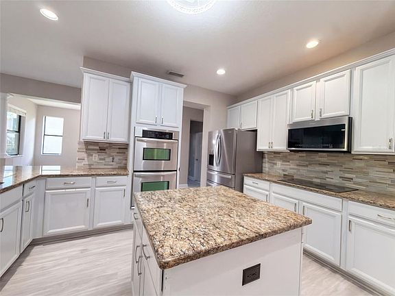 2nd image of 12424 BELCROFT DRIVE