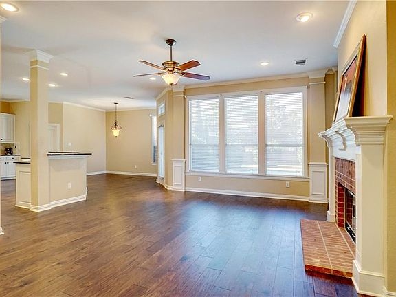 5th image of 115 Wendover Ct