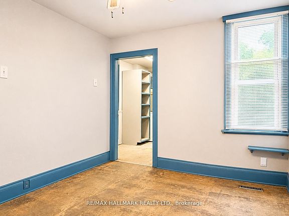 3rd image of 71 Boulton Ave