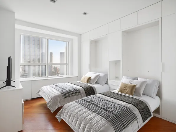 146 West 57th Street image 10 of 14